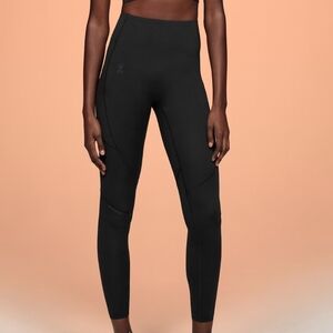 On Running Women's Movement Black Leggings